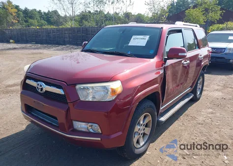 2010 Toyota 4Runner Sr5 V6 z USA, uszkodzony, nr VIN JTEBU5JR2A5007538